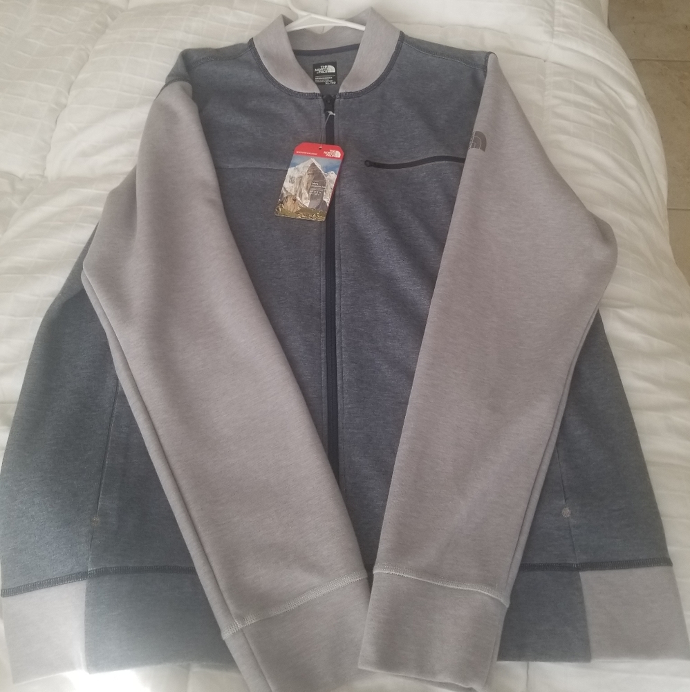 NWT Men's North Face Zip Up Sweatshirt